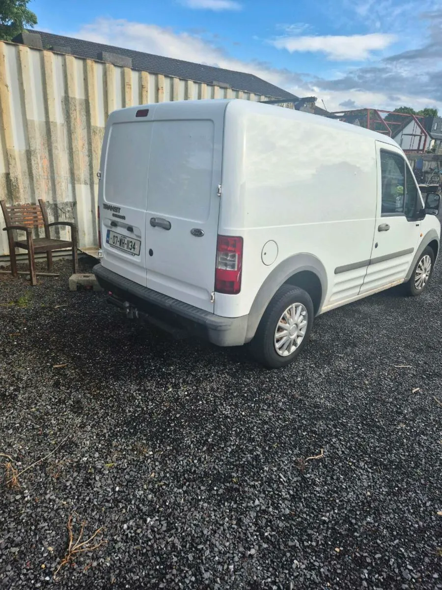 Van - Image 2