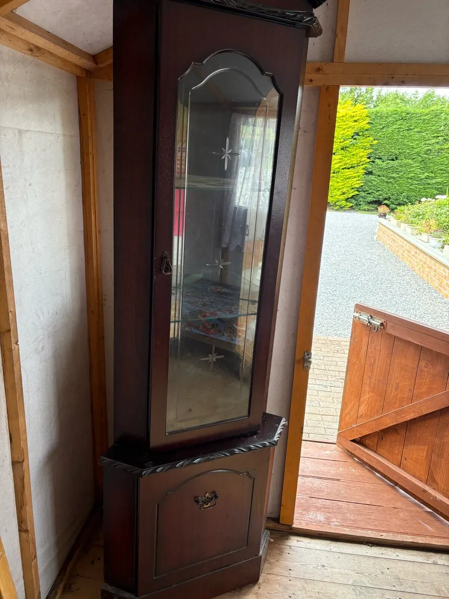 Corner cabinet - Image 1