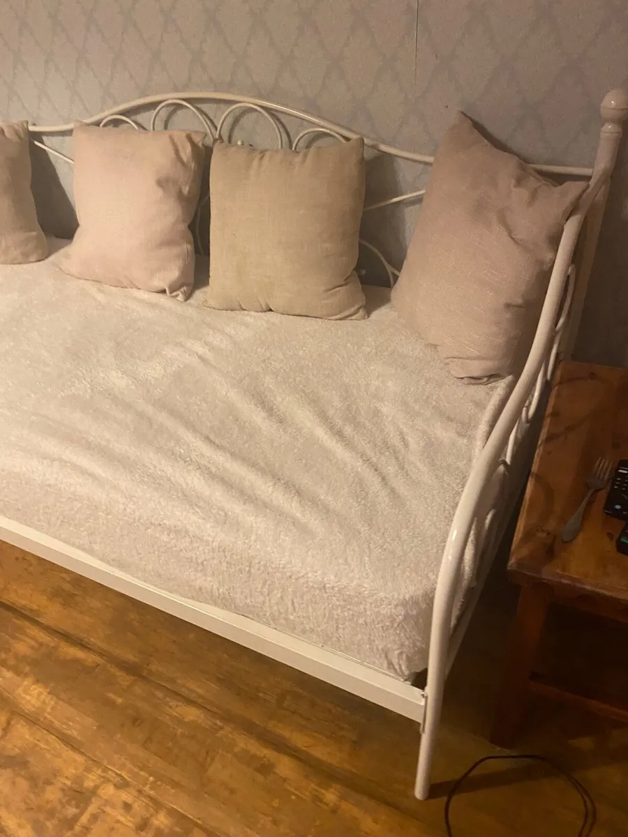 Kathrine daybed - Image 2