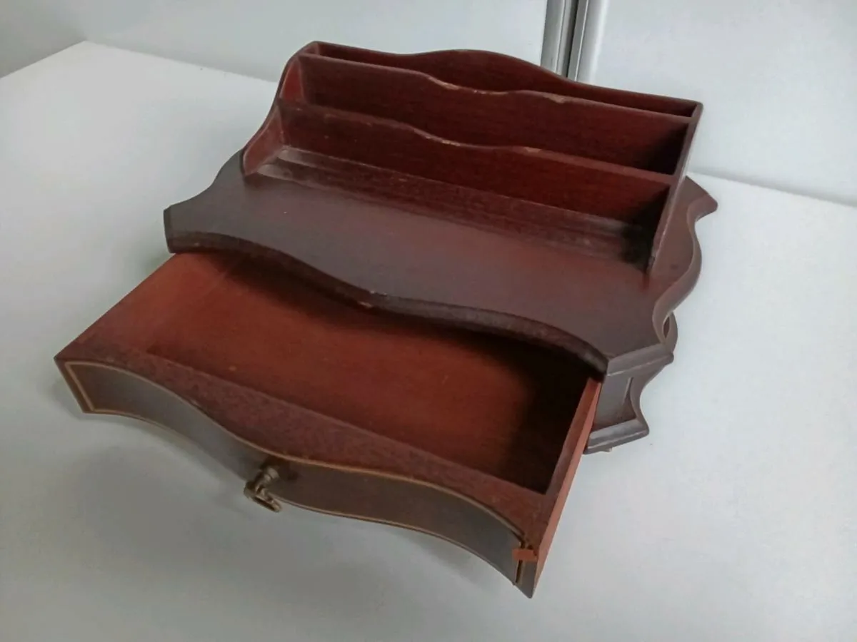 Hand made mahogany desk stand - Image 4