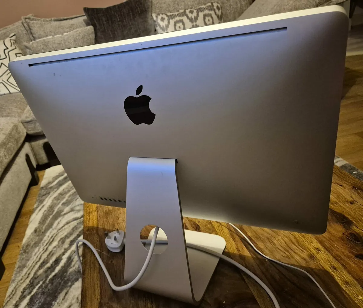 iMac Core i5 21.5" mid 2011 - Image 2