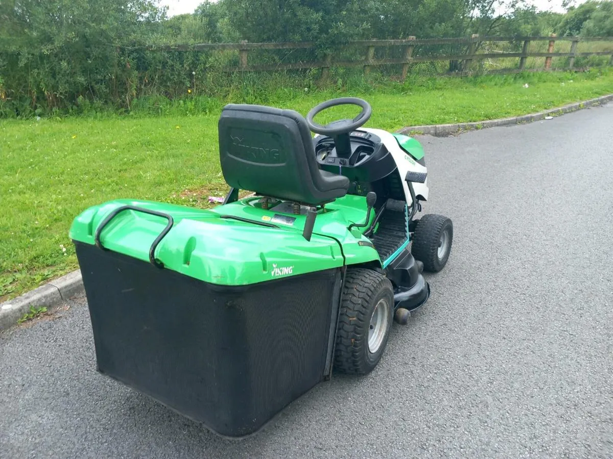 Ride on lawnmower - Image 3