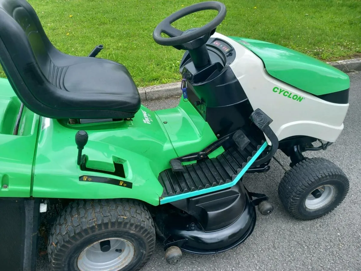 Ride on lawnmower - Image 4