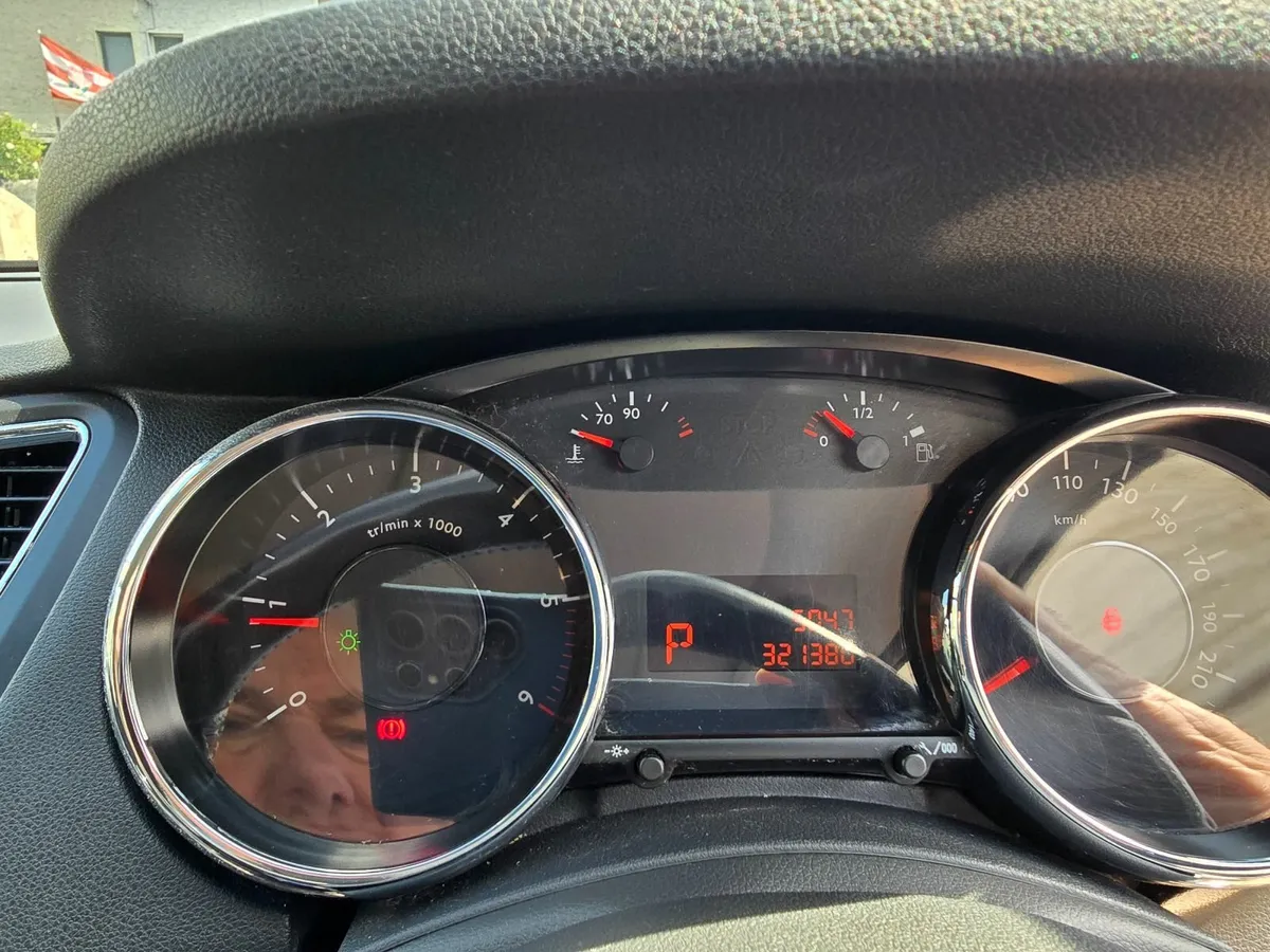 Peugeot 5008 2016 - Image 3