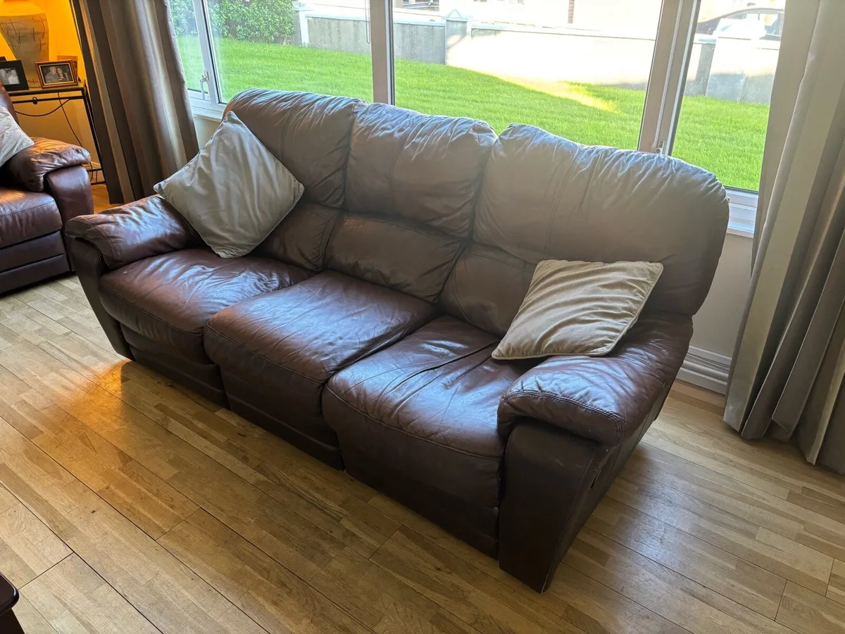 Brown Leather Recliner 3+2 - Image 2
