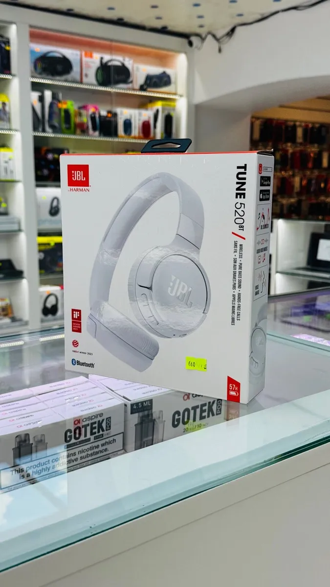 JBL tune 520bt headphones