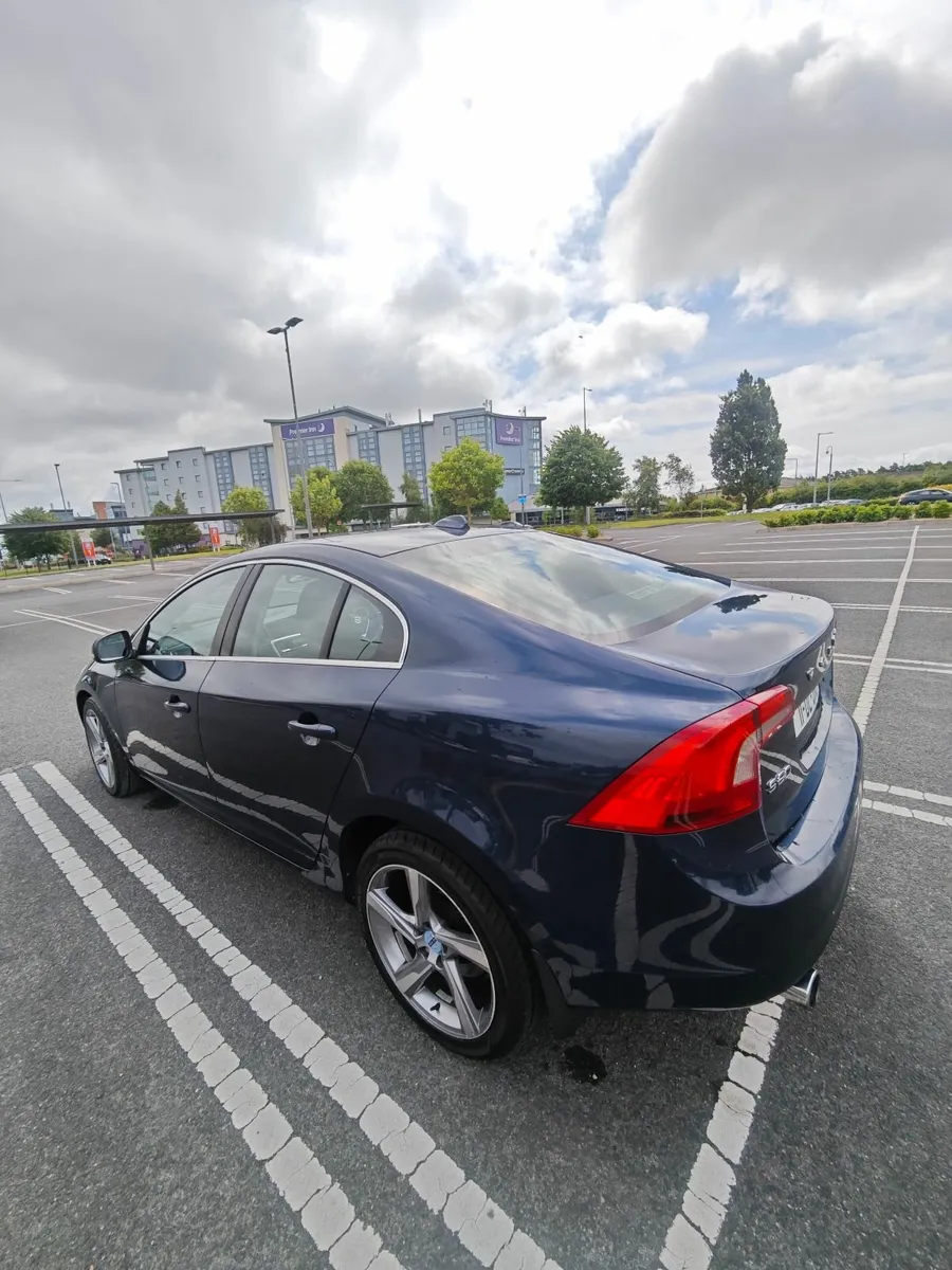 Volvo S60 2011 200hp - Image 2