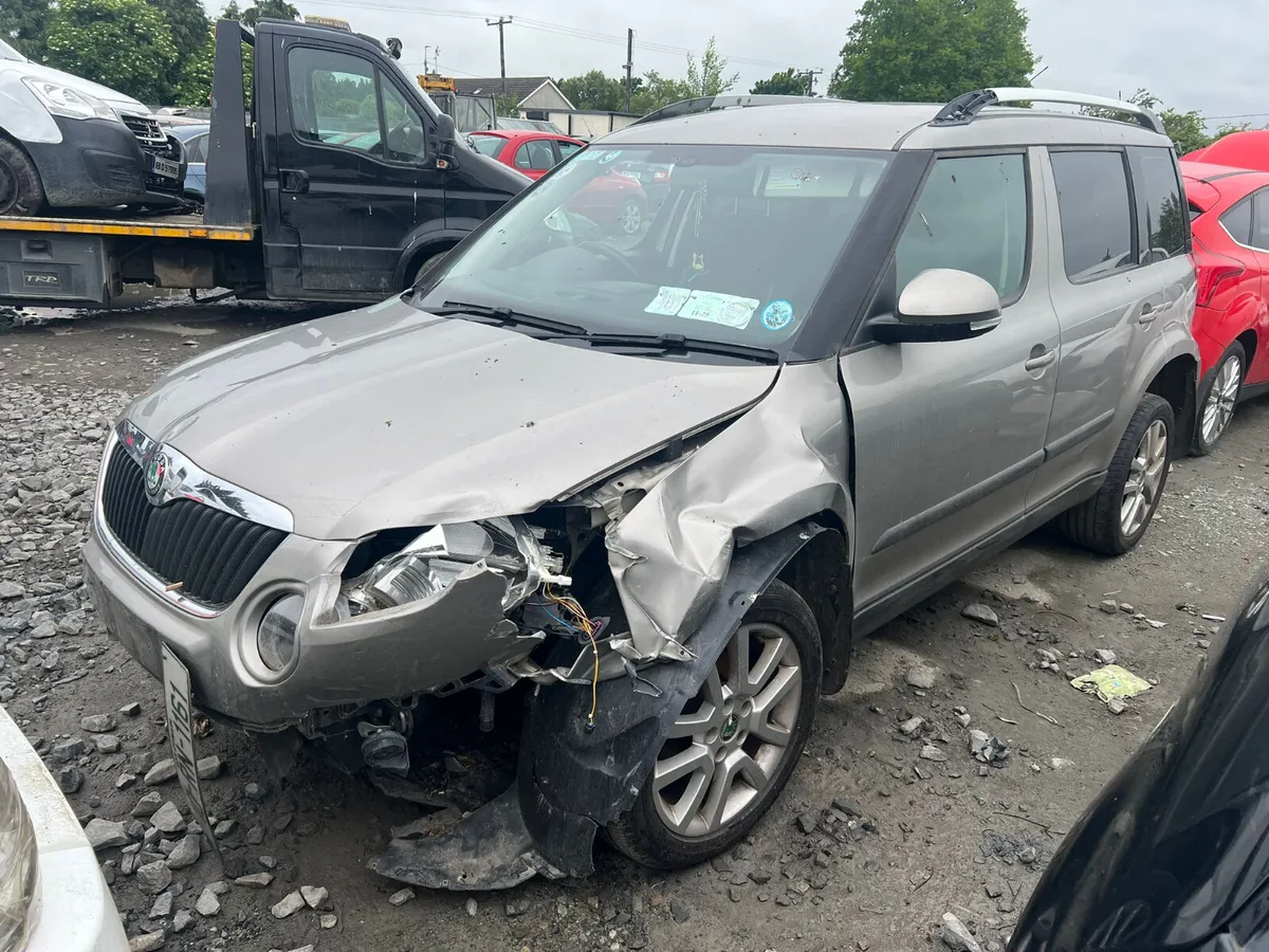 2010 Skoda Yeti 2.0 Diesel low milage - Image 2