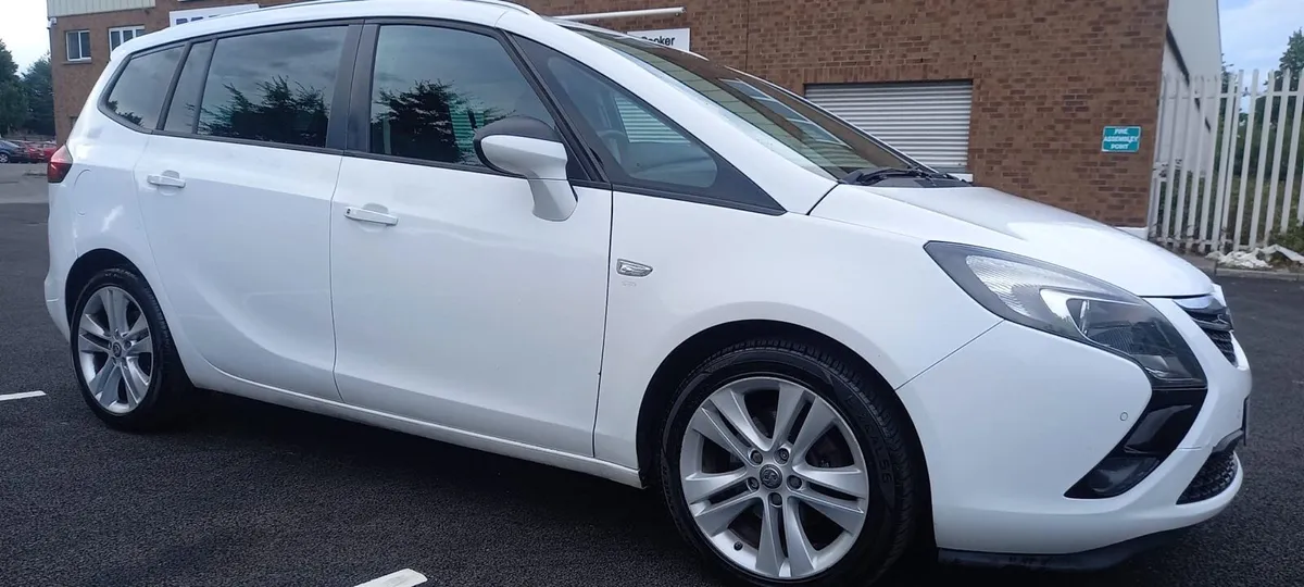 Opel Zafira - Image 1