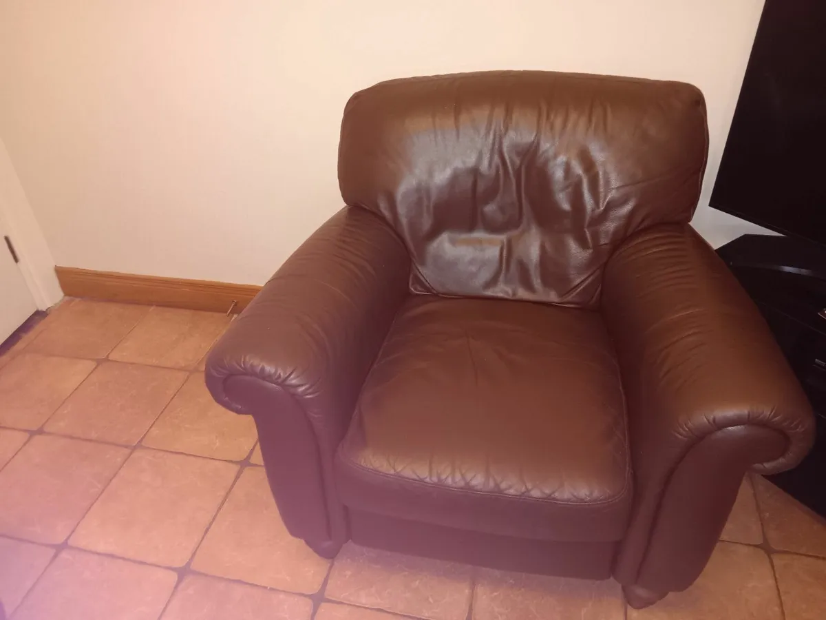 Leather sofa & armchair - Image 3