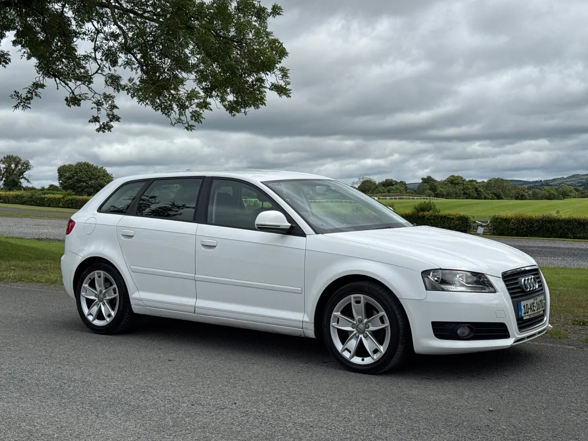 Audi A3 2010 Soprtback 1.4 TFSI - Image 2