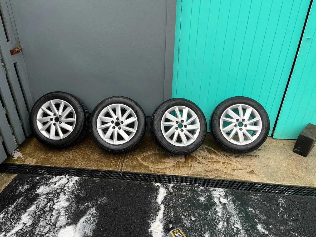 5x100 15 inch seat Ibiza wheels - Image 1