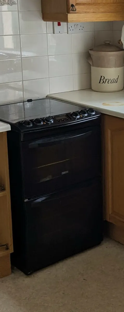 Zanussi Double Oven Electric Ceramic - Image 1