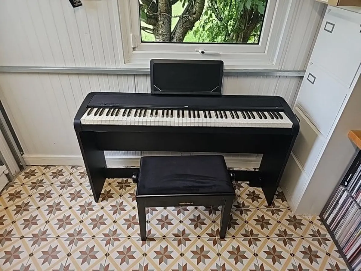 Korg B1 Digital Piano - Image 1
