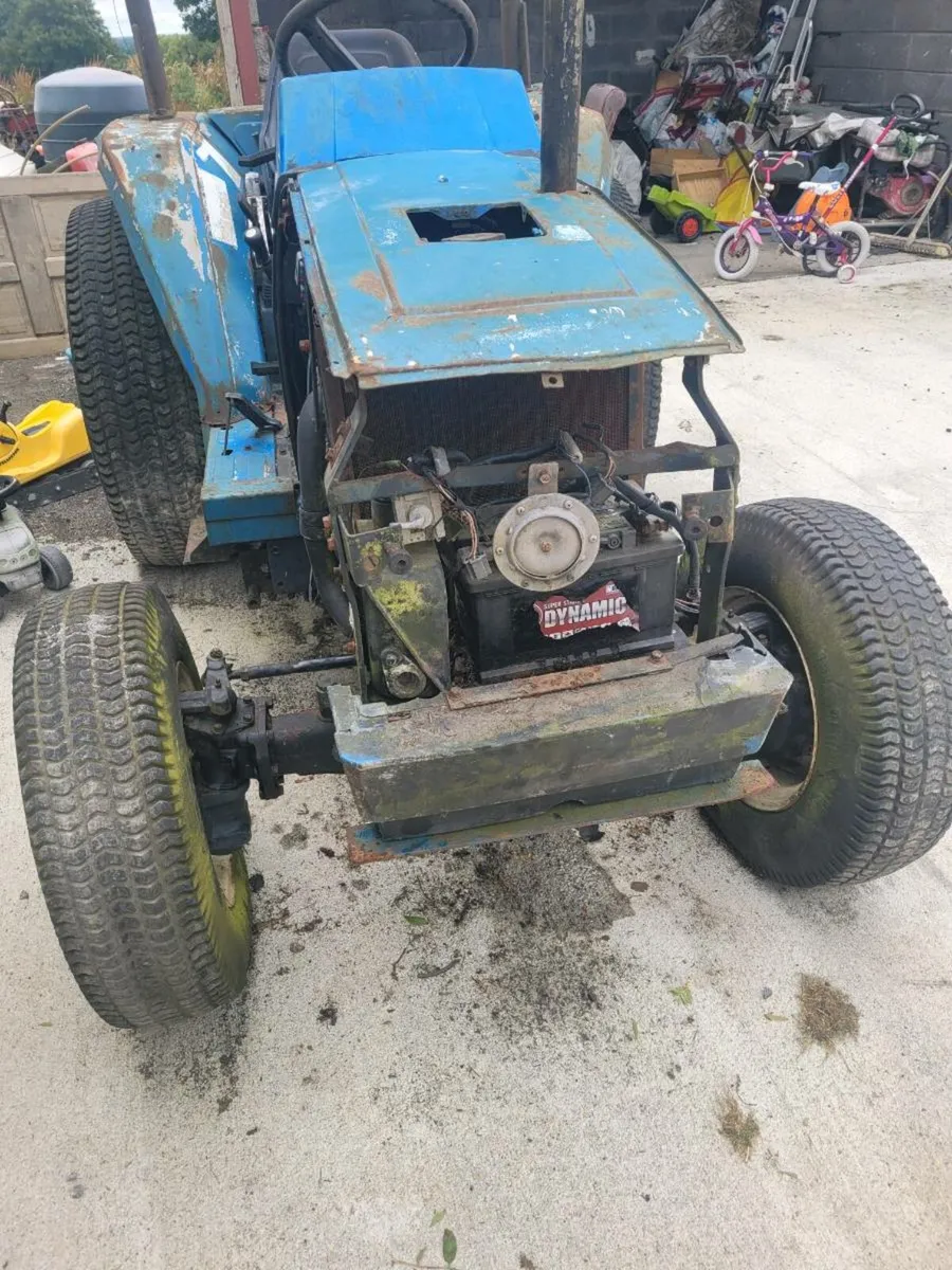 Iseki tractor - Image 4