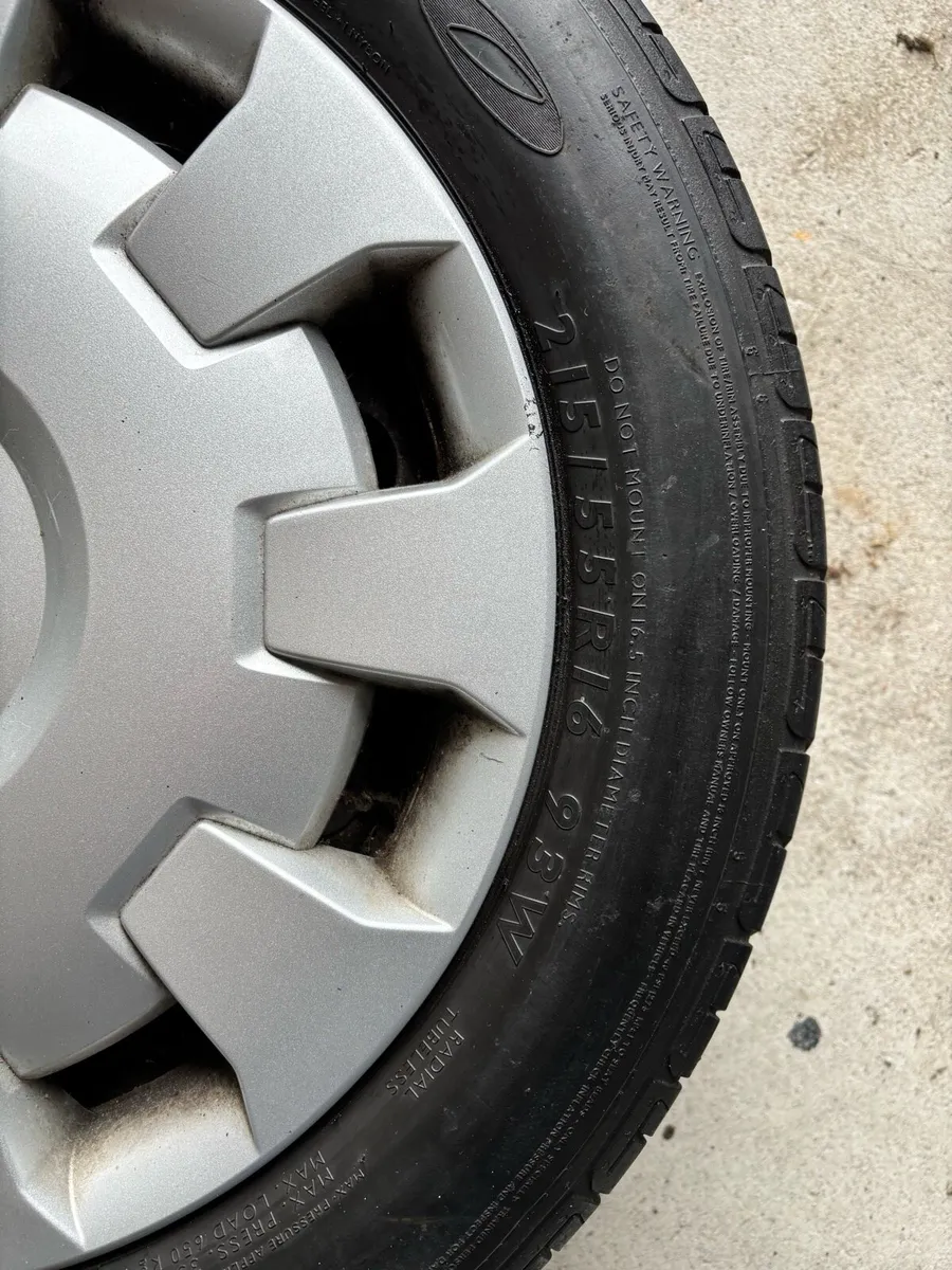 Dunlop SP Sport 3000 Tyre - Image 4