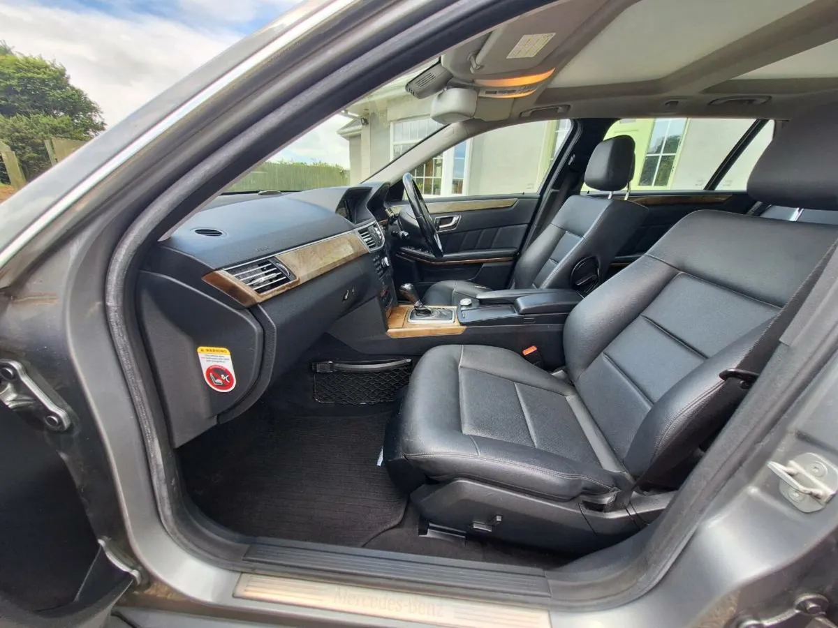 E250 ESTATE ELEGANCE DIESEL CALLS ONLY. - Image 2
