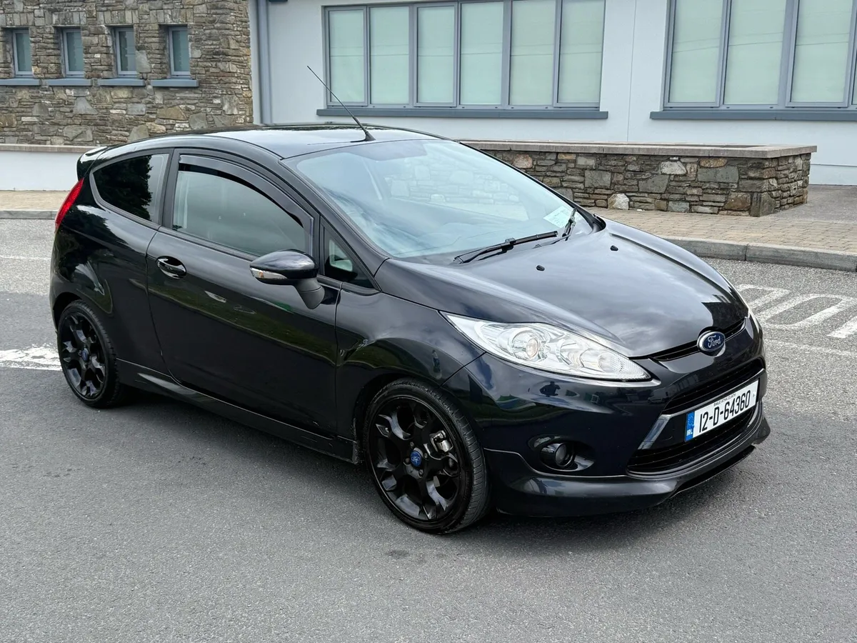 2012 Ford Fiesta 1.6 Metal Edition - Image 1