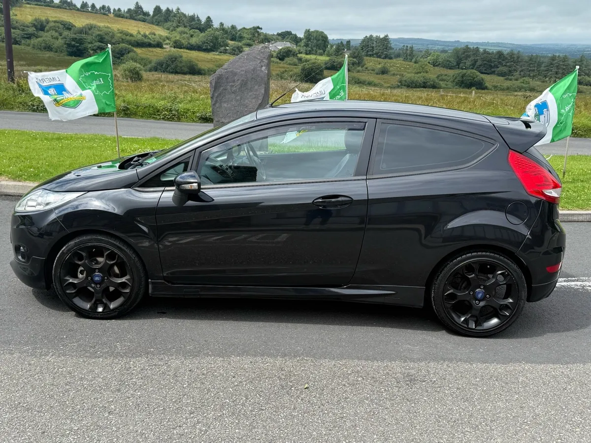 2012 Ford Fiesta 1.6 Metal Edition - Image 4