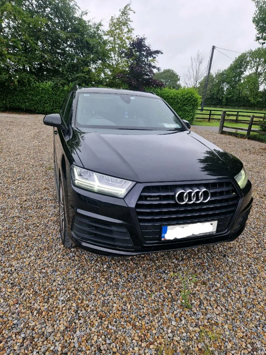 Audi Q7 - Image 2
