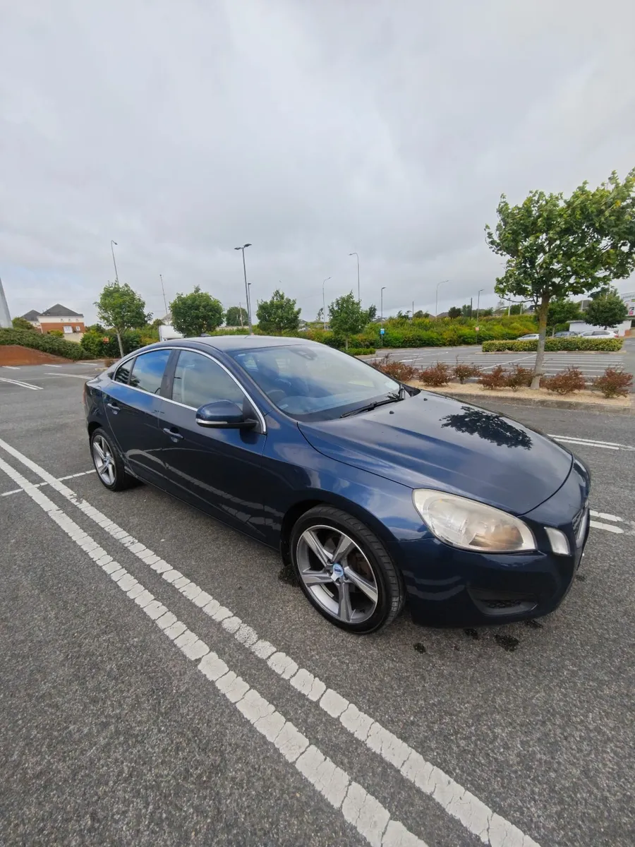 Volvo S60 2011 200hp - Image 1