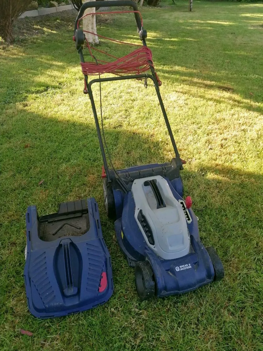 Electric Lawnmower - Image 1