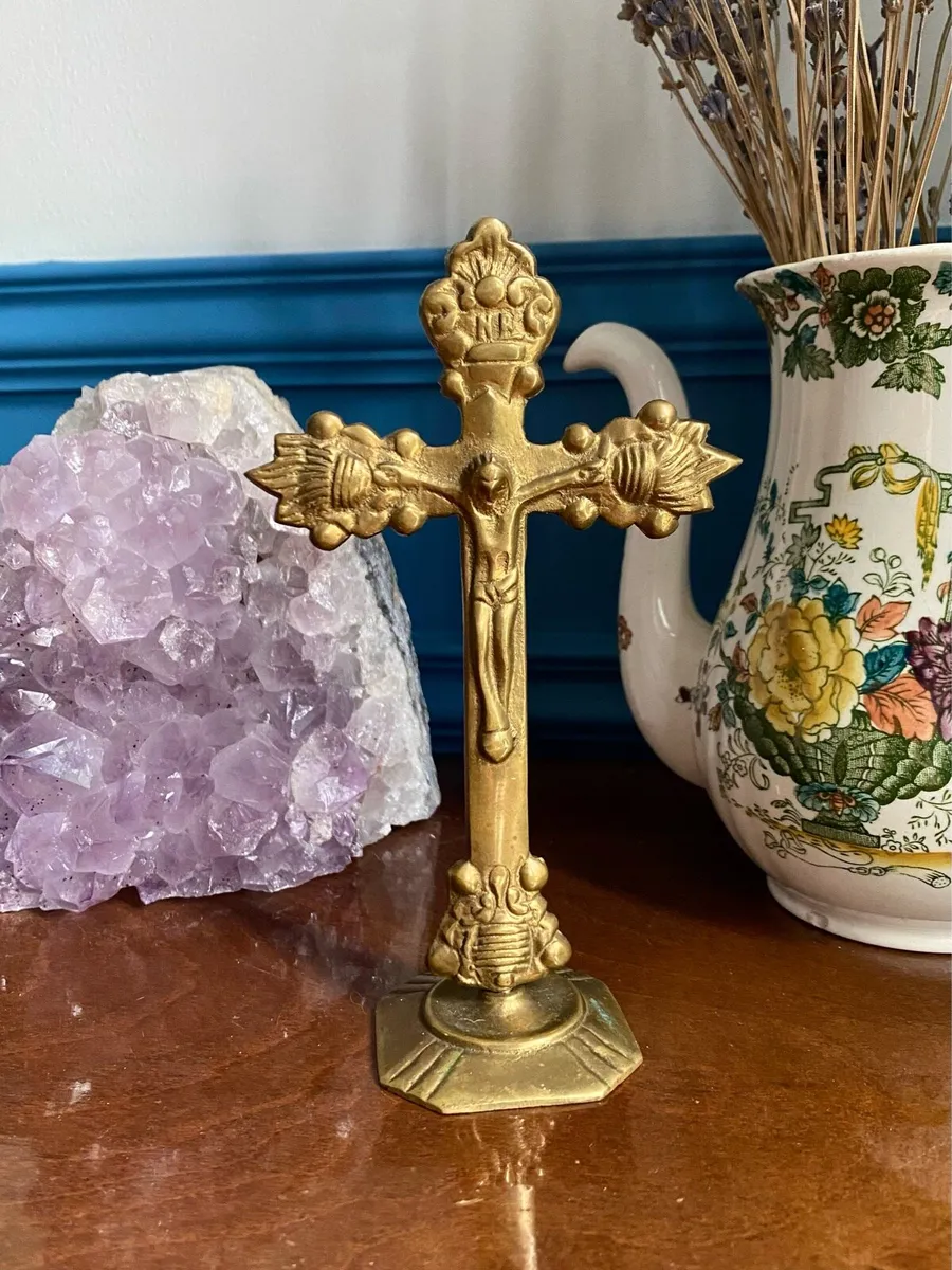 Ornate Vintage Antique Brass Altar Crucifix - Image 4