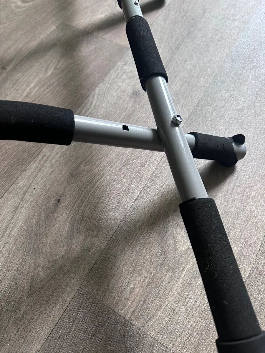 Pull Up Bar - Image 4