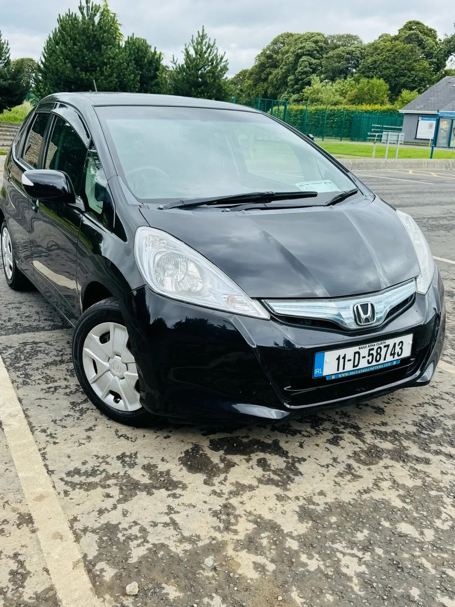 Honda fit/jazz 1.3 automatic hybrid - Image 1