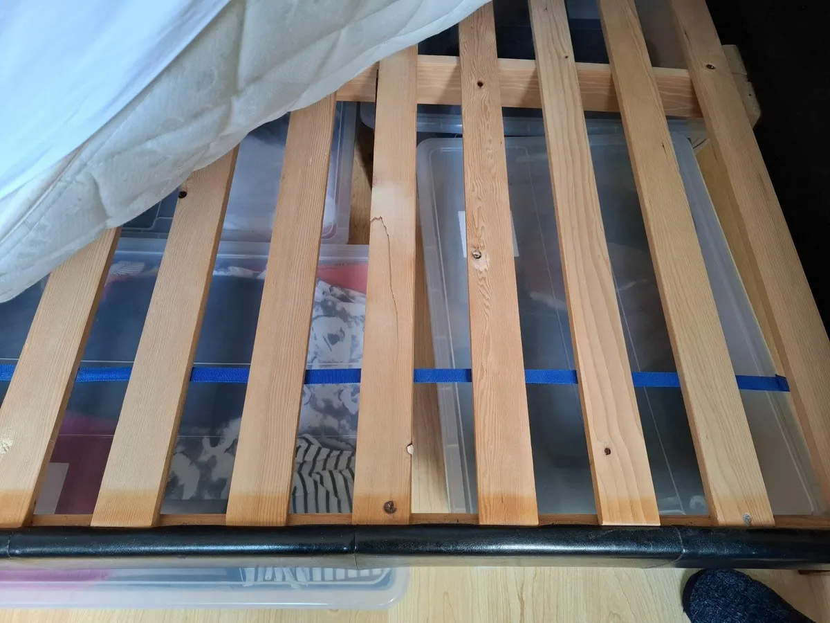 Bed - Image 2
