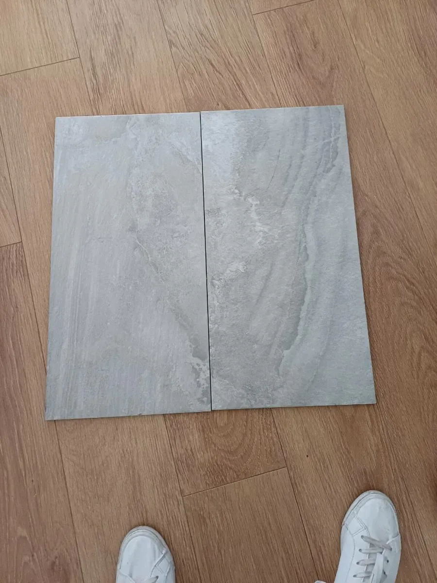 Floor tiles - Image 1