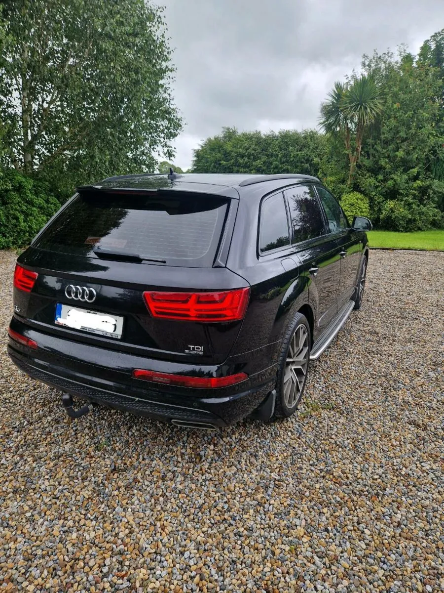 Audi Q7 - Image 3