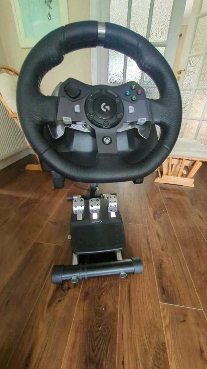 Logitech G920 Xbox steering wheel + pedals + stand - Image 4