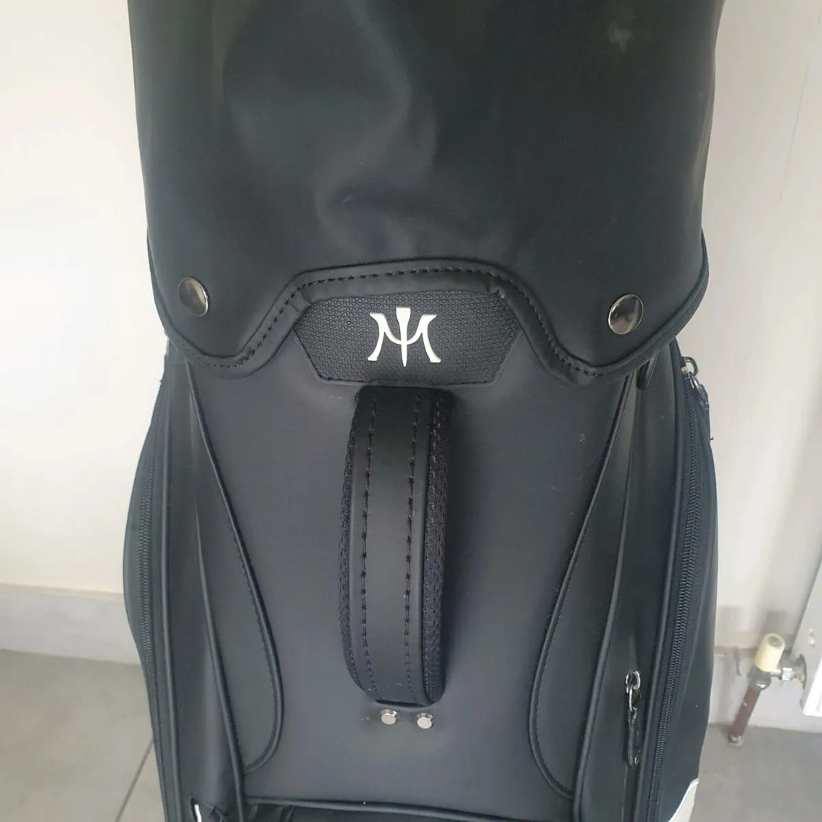 As new miura leather cart bag final price drop - Image 4