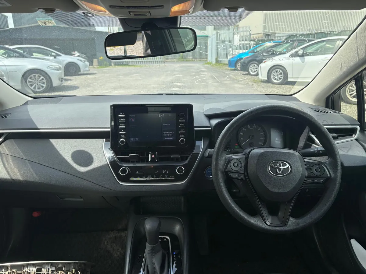 2020 Toyota Corolla 1:8 hybrid automatic - Image 4