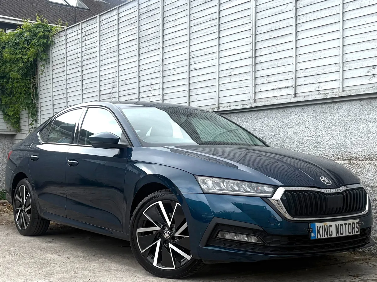 Skoda Octavia 2021 PLUG-IN HYBRID HATCHBACK - Image 1