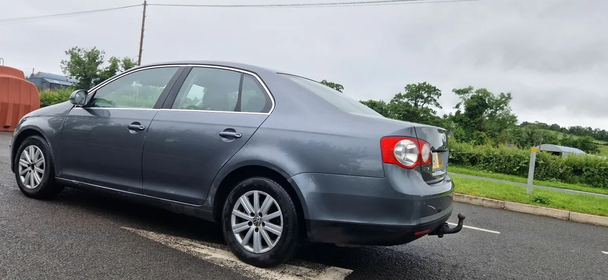 2009 vw jetta - Image 4