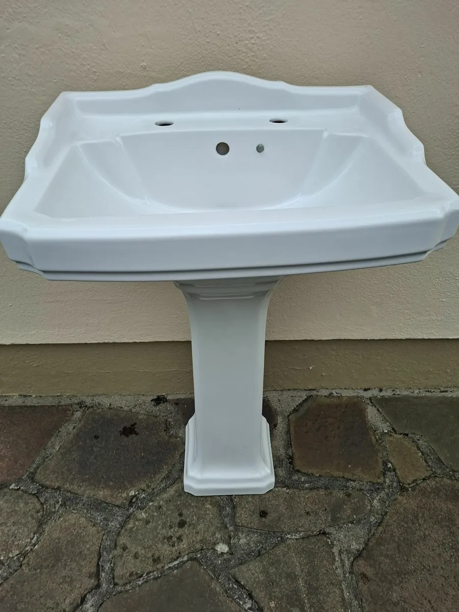 bathroom ware - Image 1