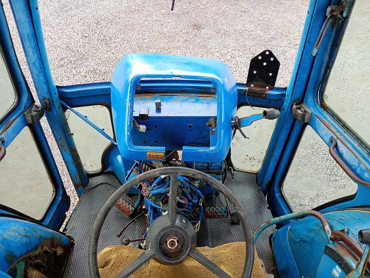 Ford TW Cab - Image 4