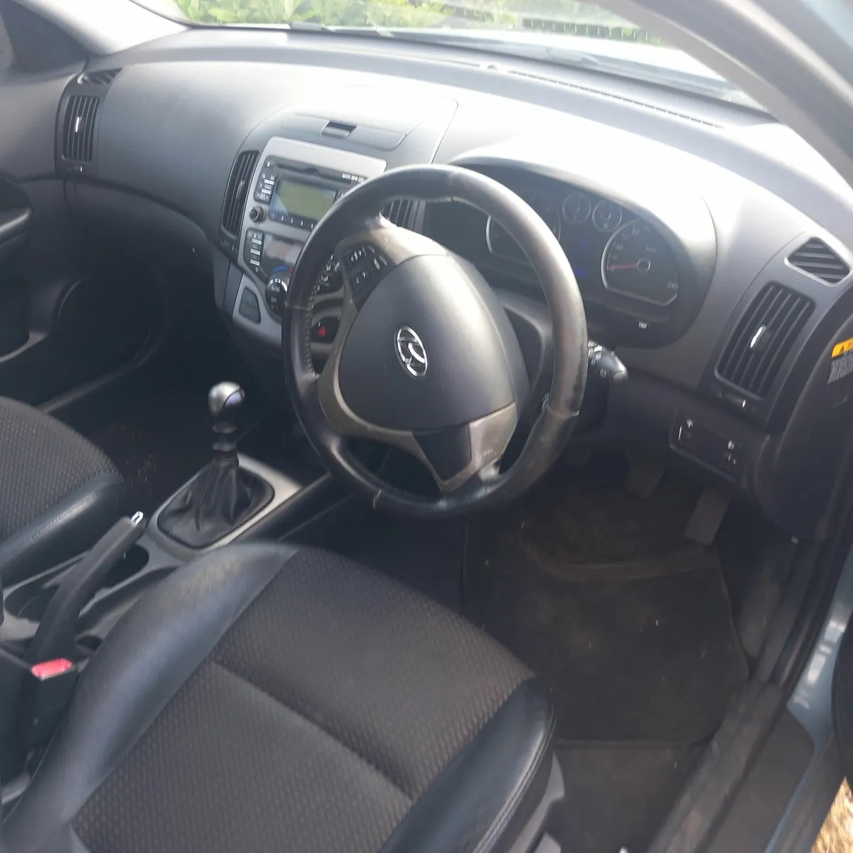 Hyundai i30 2010 - Image 2