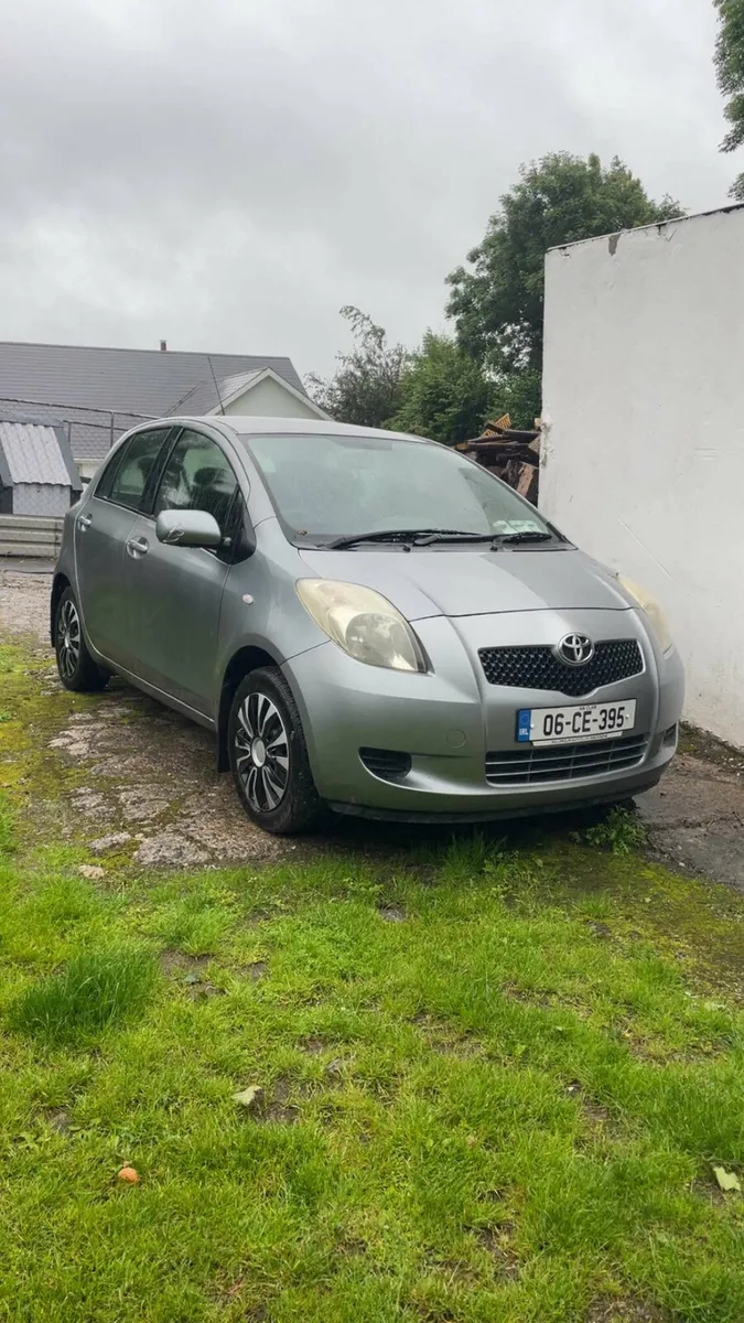 Toyota yaris for sale - Image 1