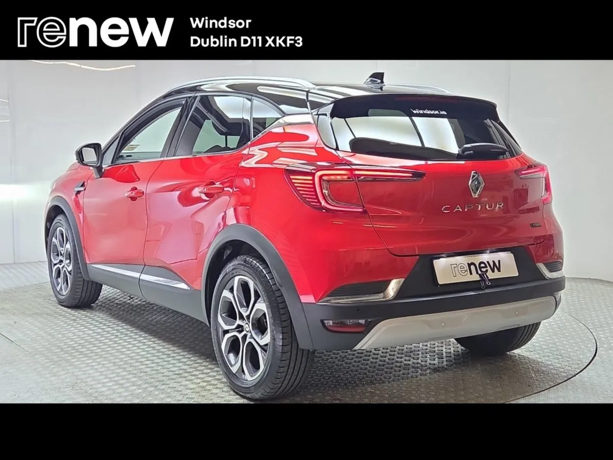 Renault Captur E-tech Hybrid 145 Auto Techno - Image 4