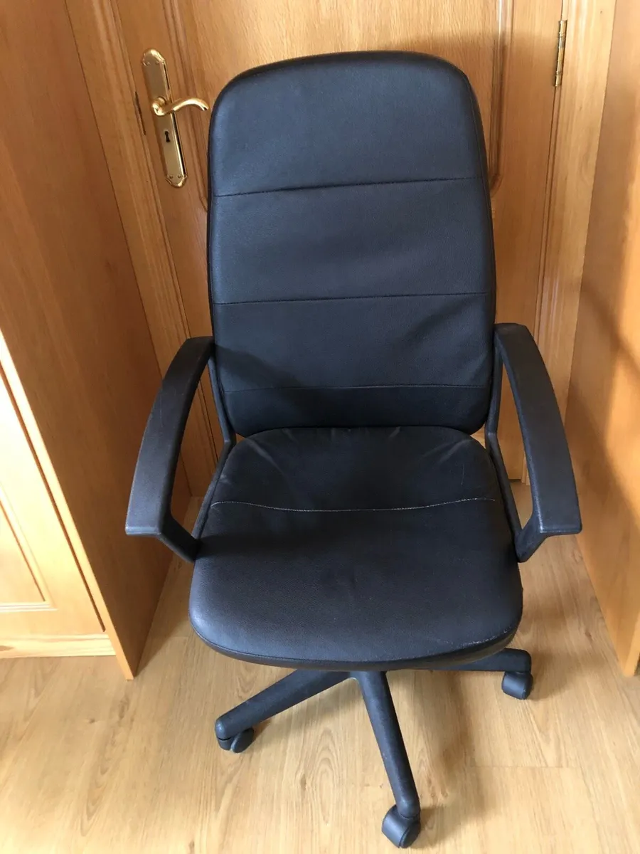 Office Chair - Image 1