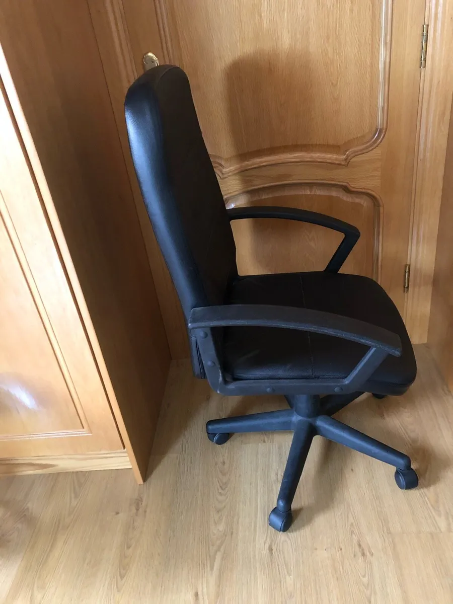 Office Chair - Image 2