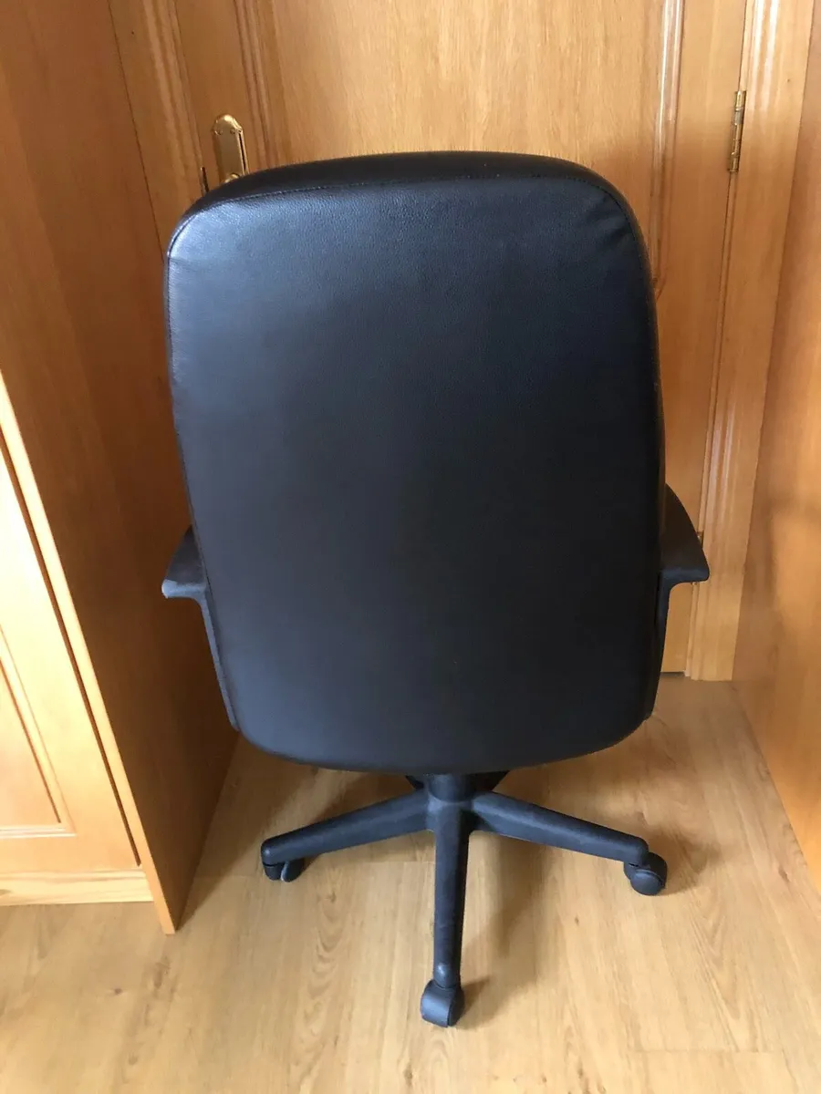 Office Chair - Image 3