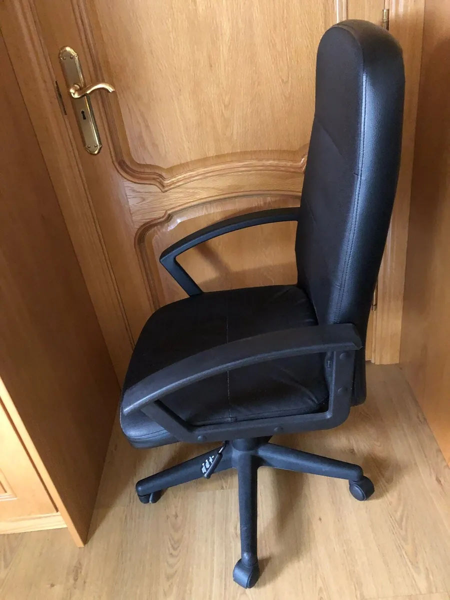 Office Chair - Image 4