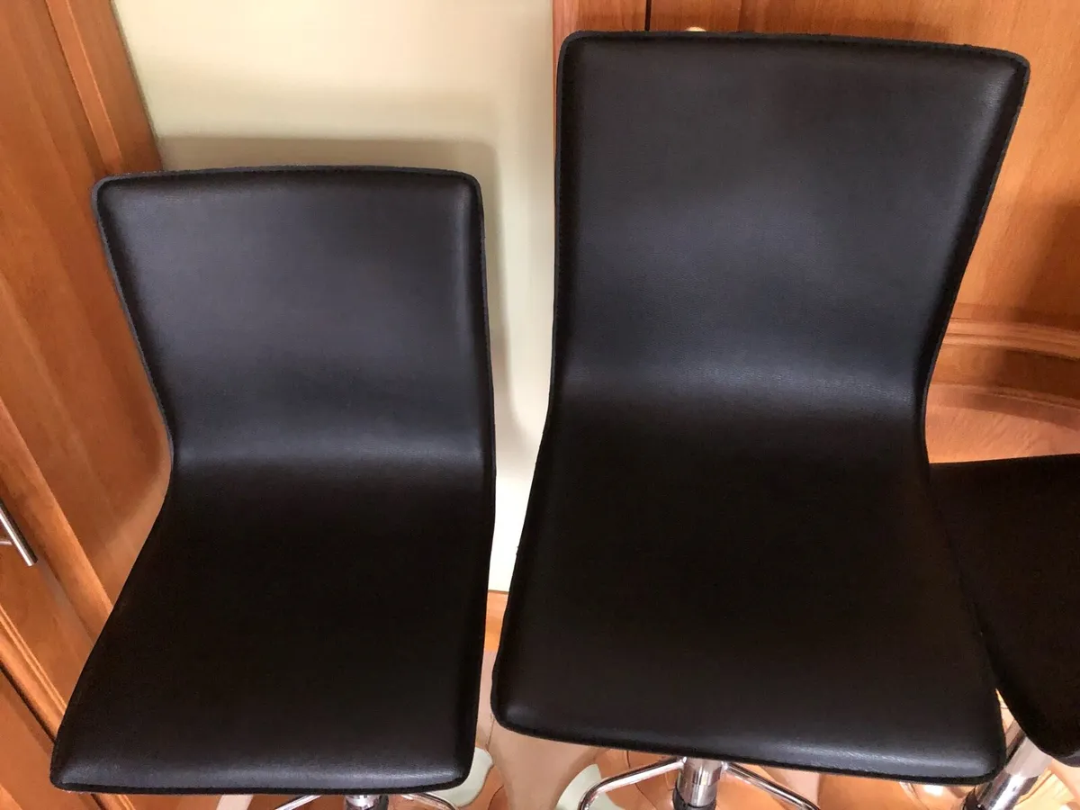 Kitchen Bar Stools - Image 2
