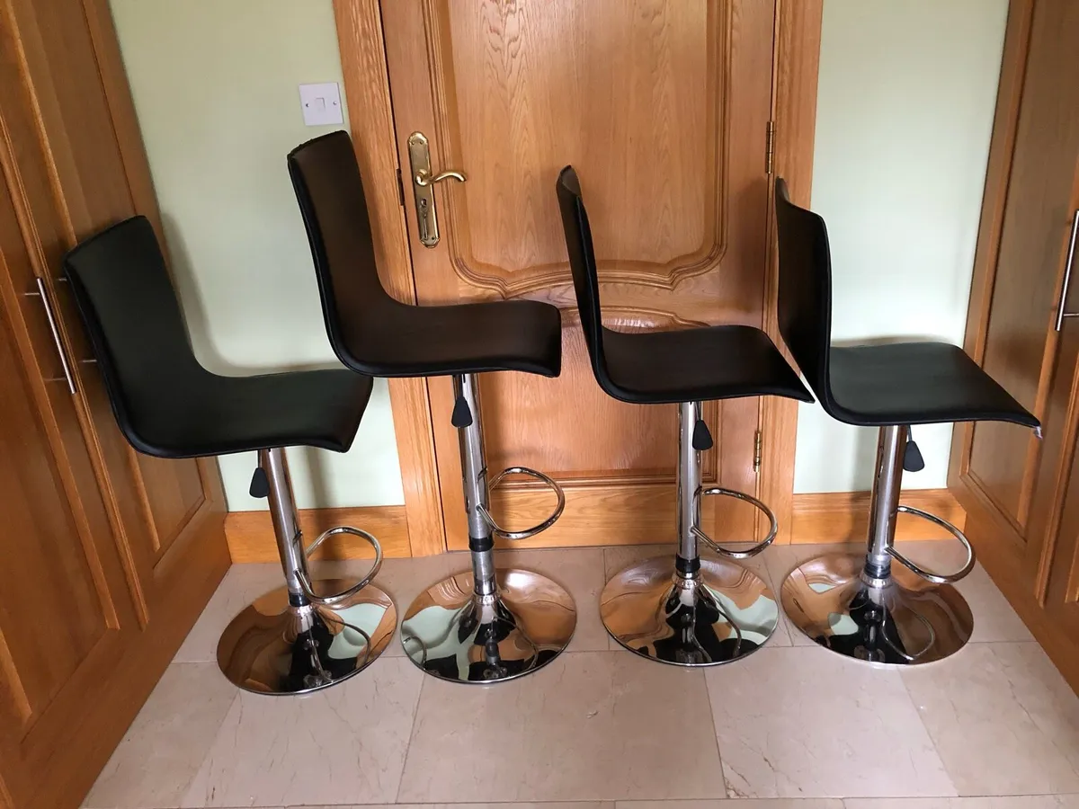 Kitchen Bar Stools - Image 4