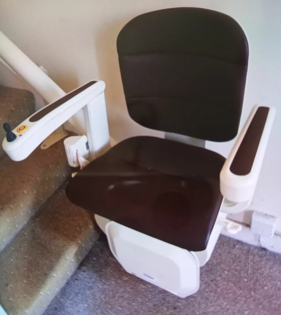 stairlift - Image 1