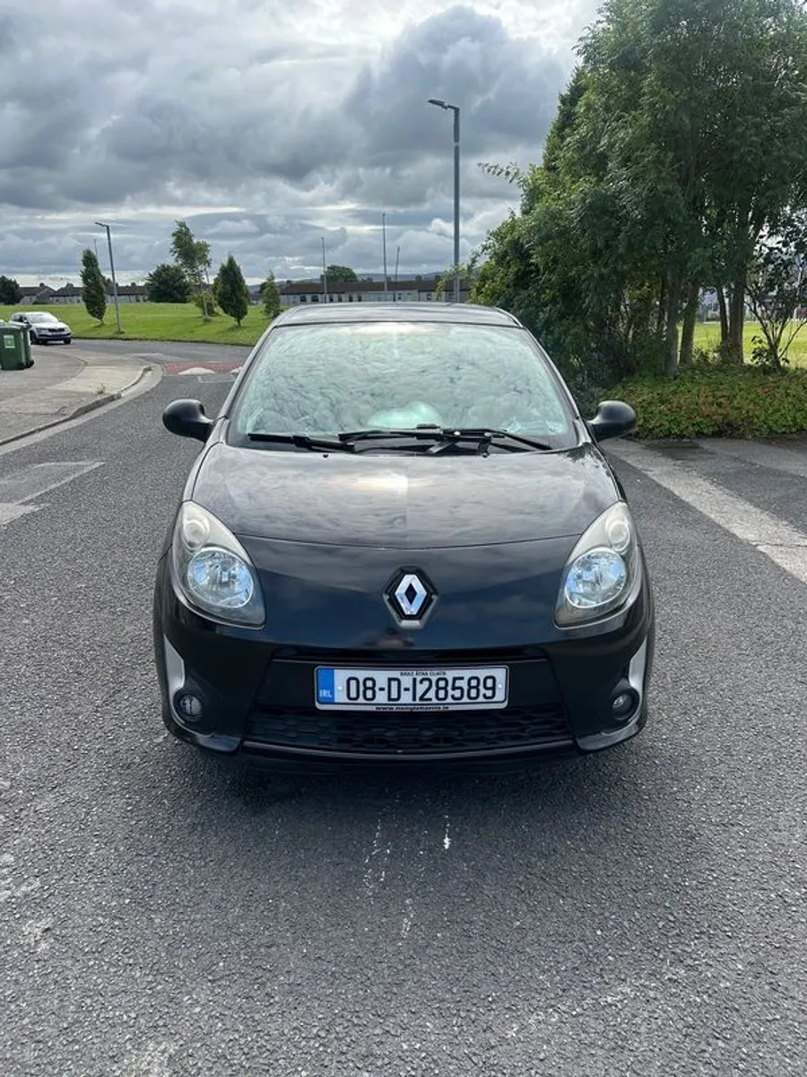 2008 Renault Twingo NCTED MINT - Image 2